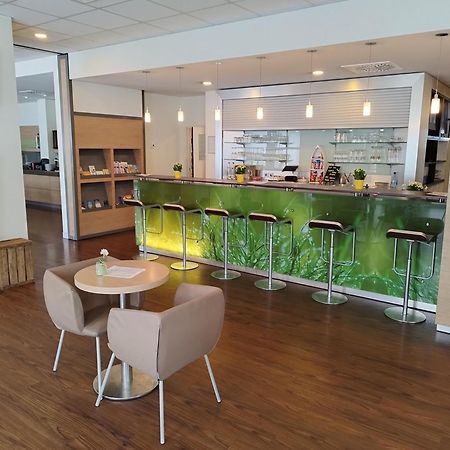 Ibis Ulm City Екстериор снимка