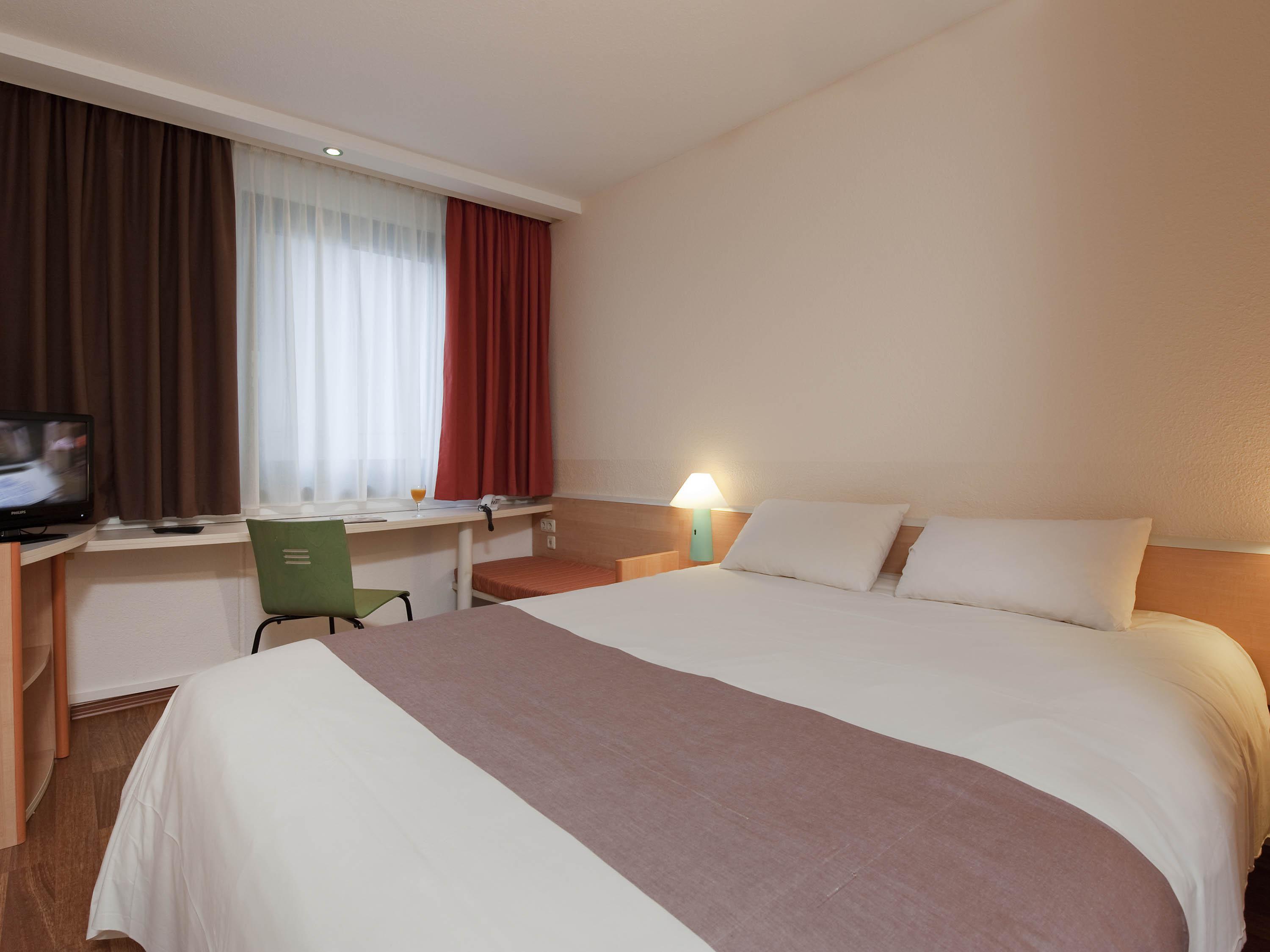 Ibis Ulm City Екстериор снимка