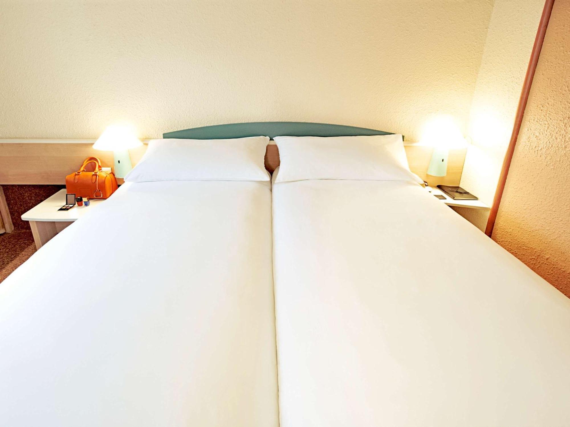 Ibis Ulm City Екстериор снимка