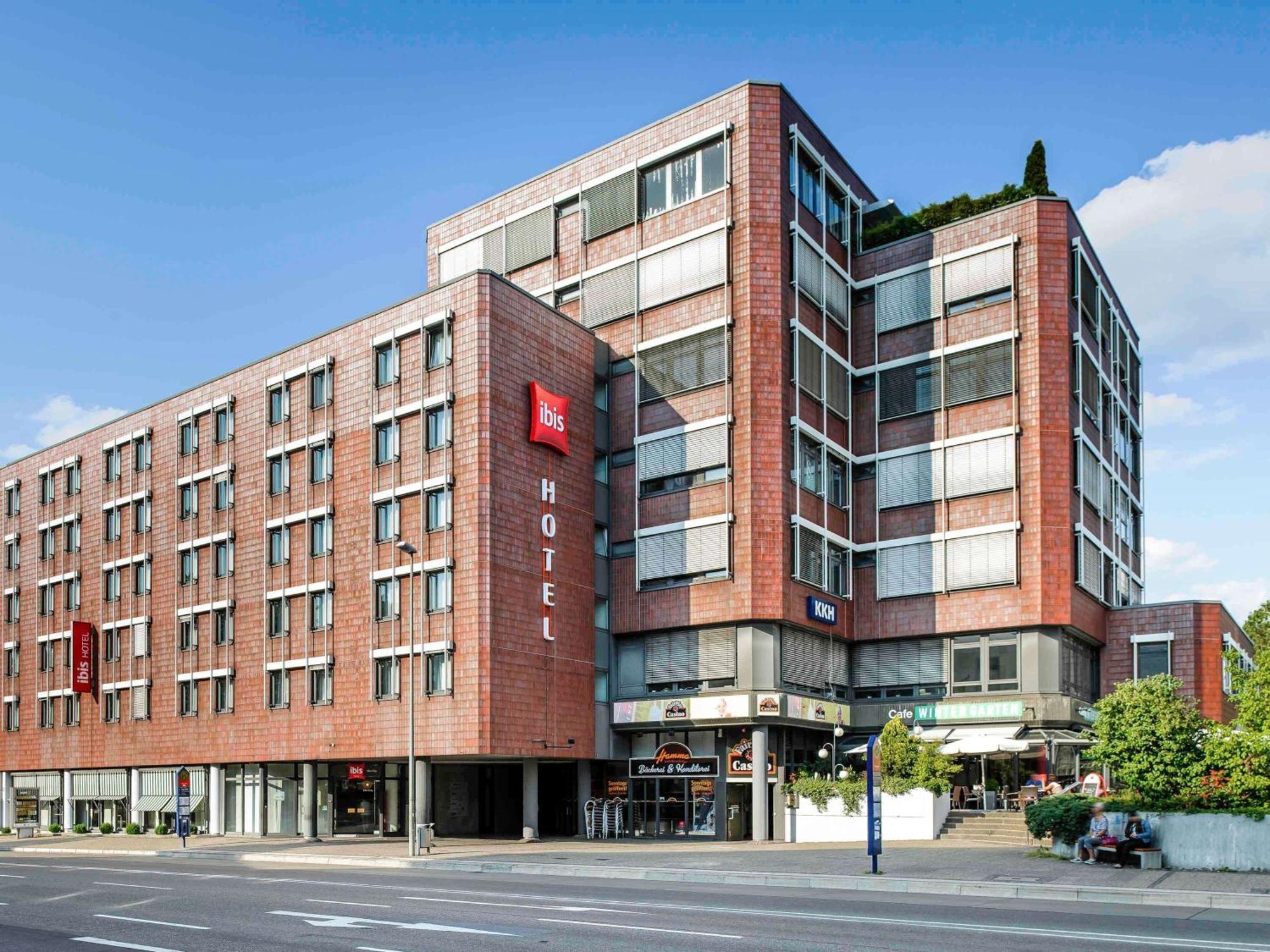 Ibis Ulm City Екстериор снимка